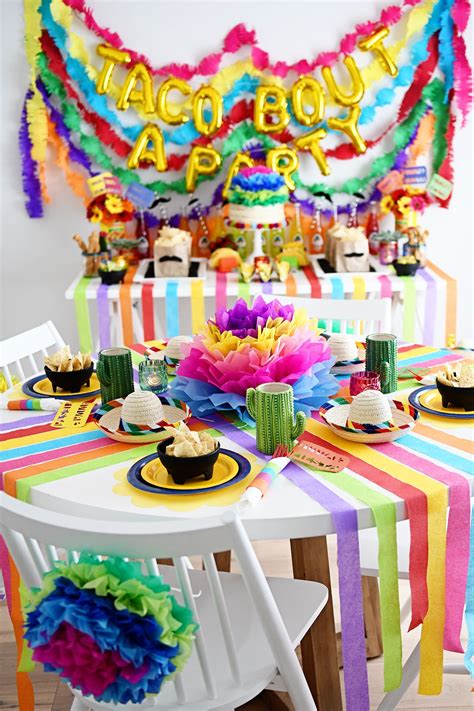 PARTY FIESTA .